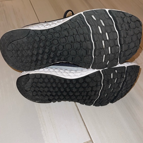 My New Balance comfortable gym used shoes size 10 (black color) main image 7